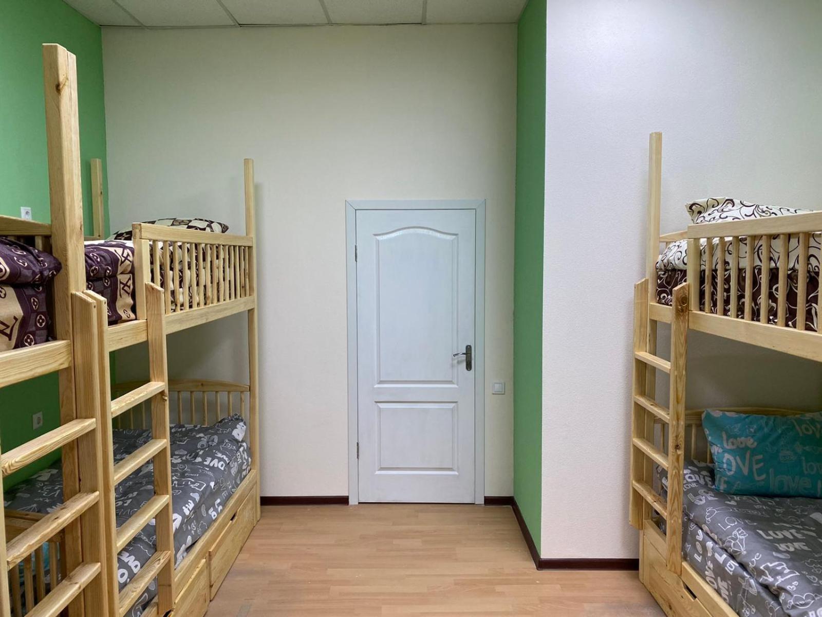 Хостел Мажор خاركيف الغرفة الصورة